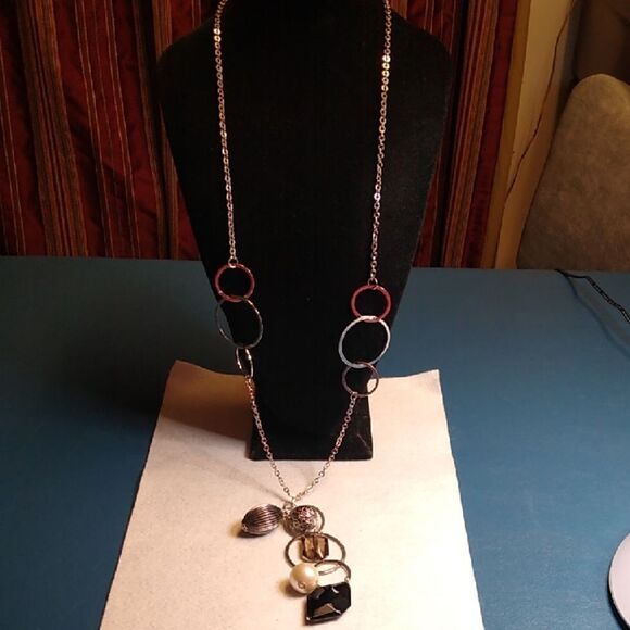 Vintage Bonnie J Elegant Multi-Color Open Circle Necklace - Picture 1 of 9